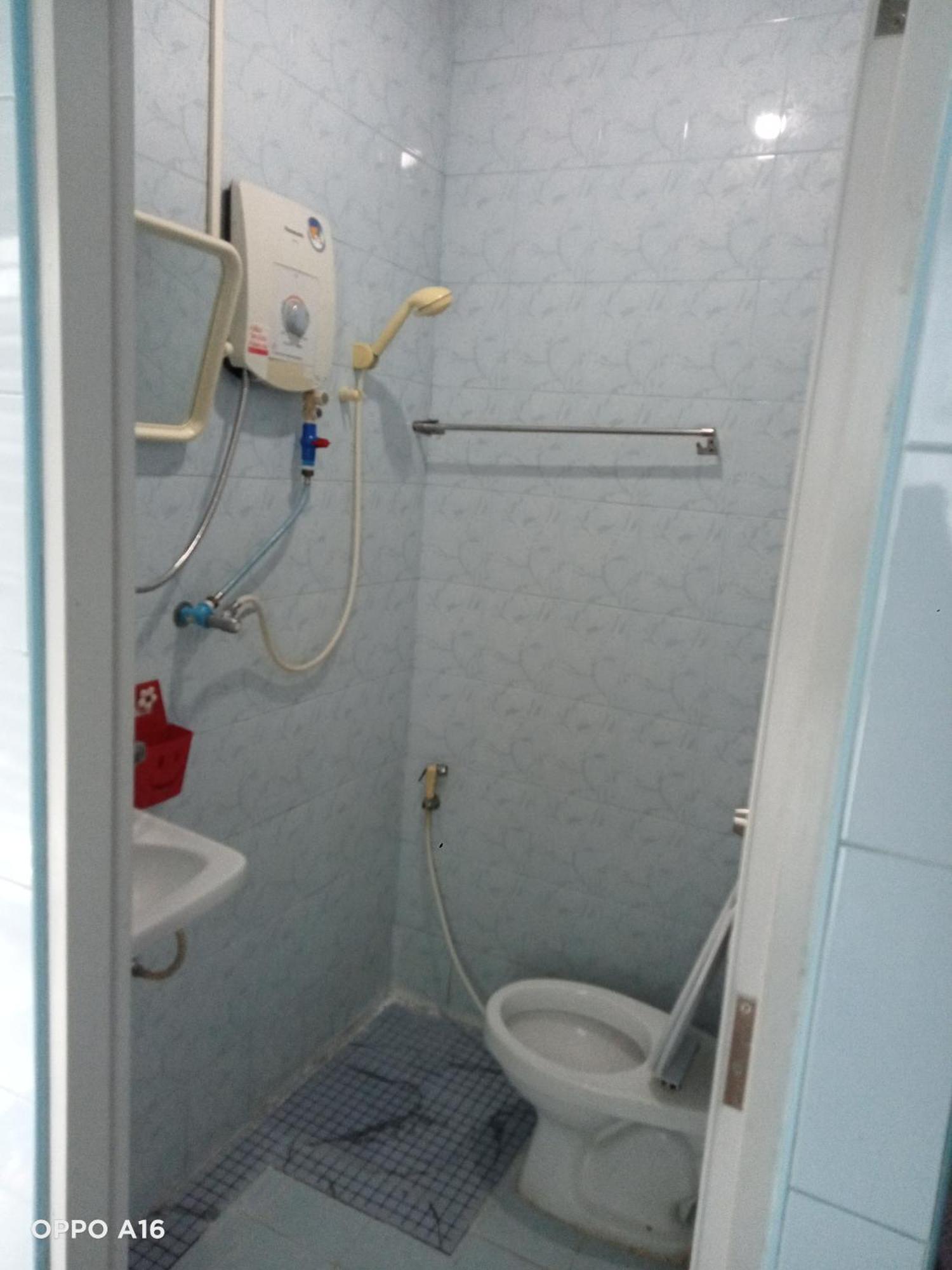 טראט Np Guesthouse מראה חיצוני תמונה